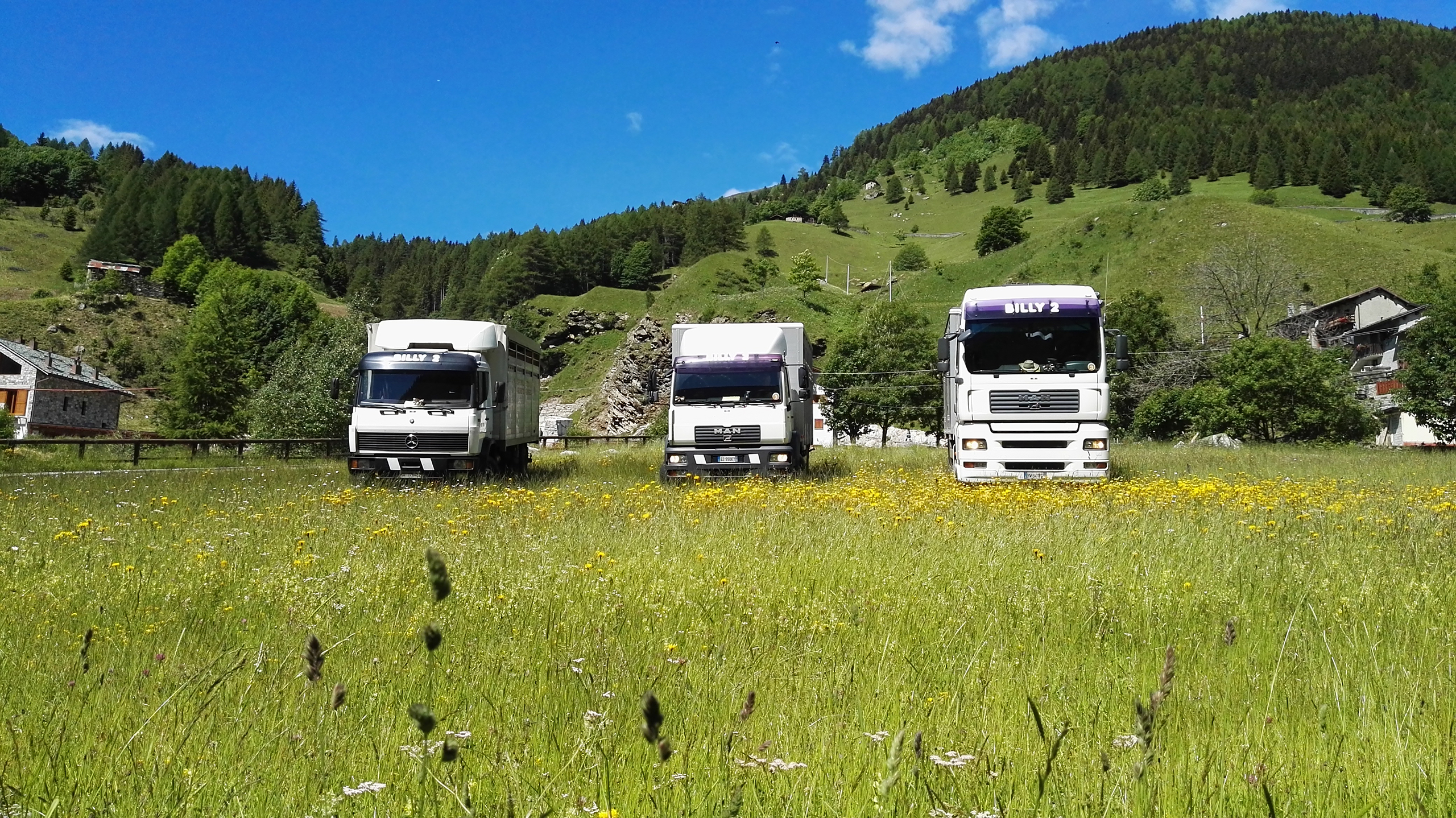 speziale autotrasporti parco mezzi prato